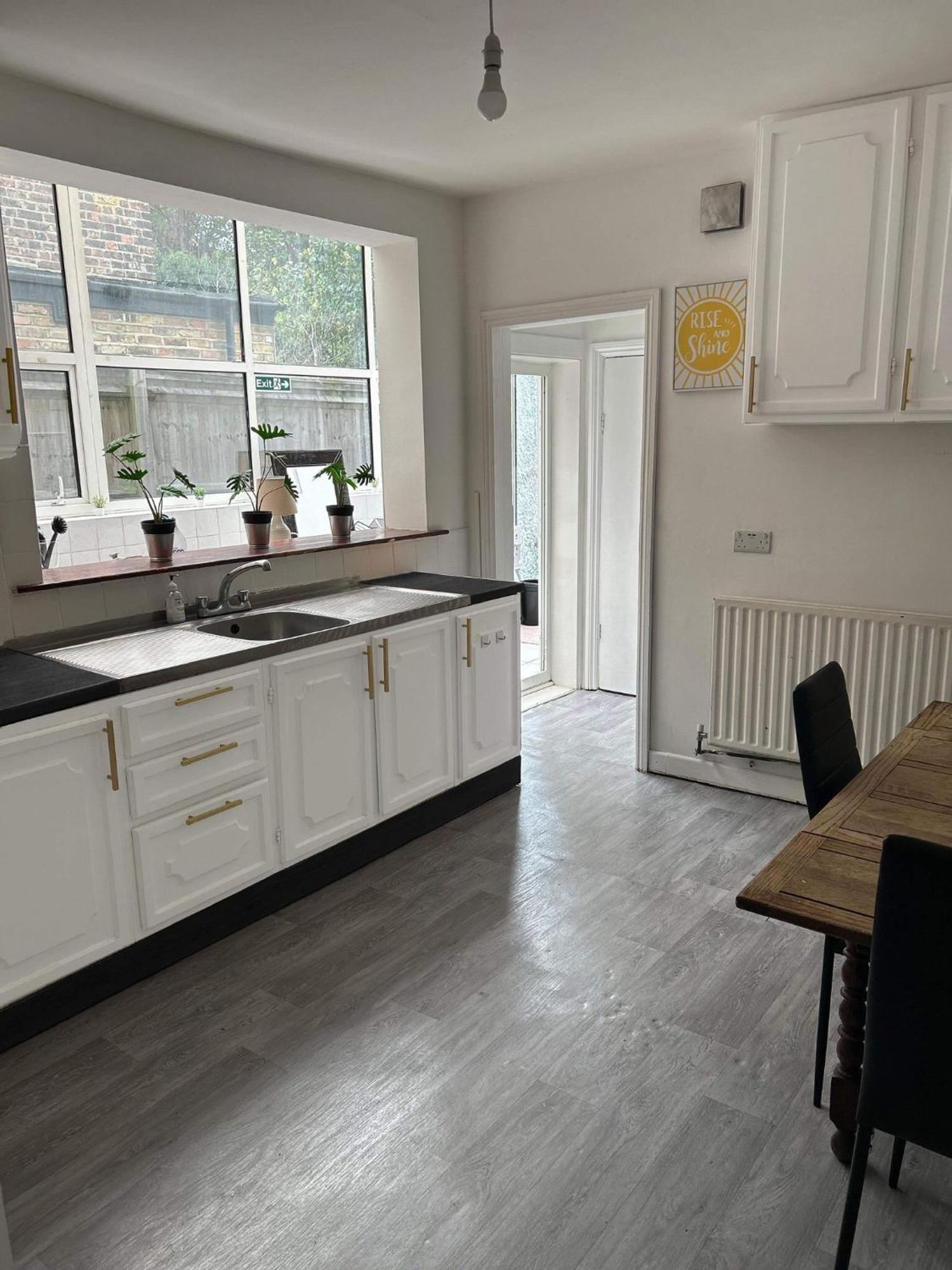 Balham, South London Spacious Guest House 1, 6 Rooms Available Exterior foto